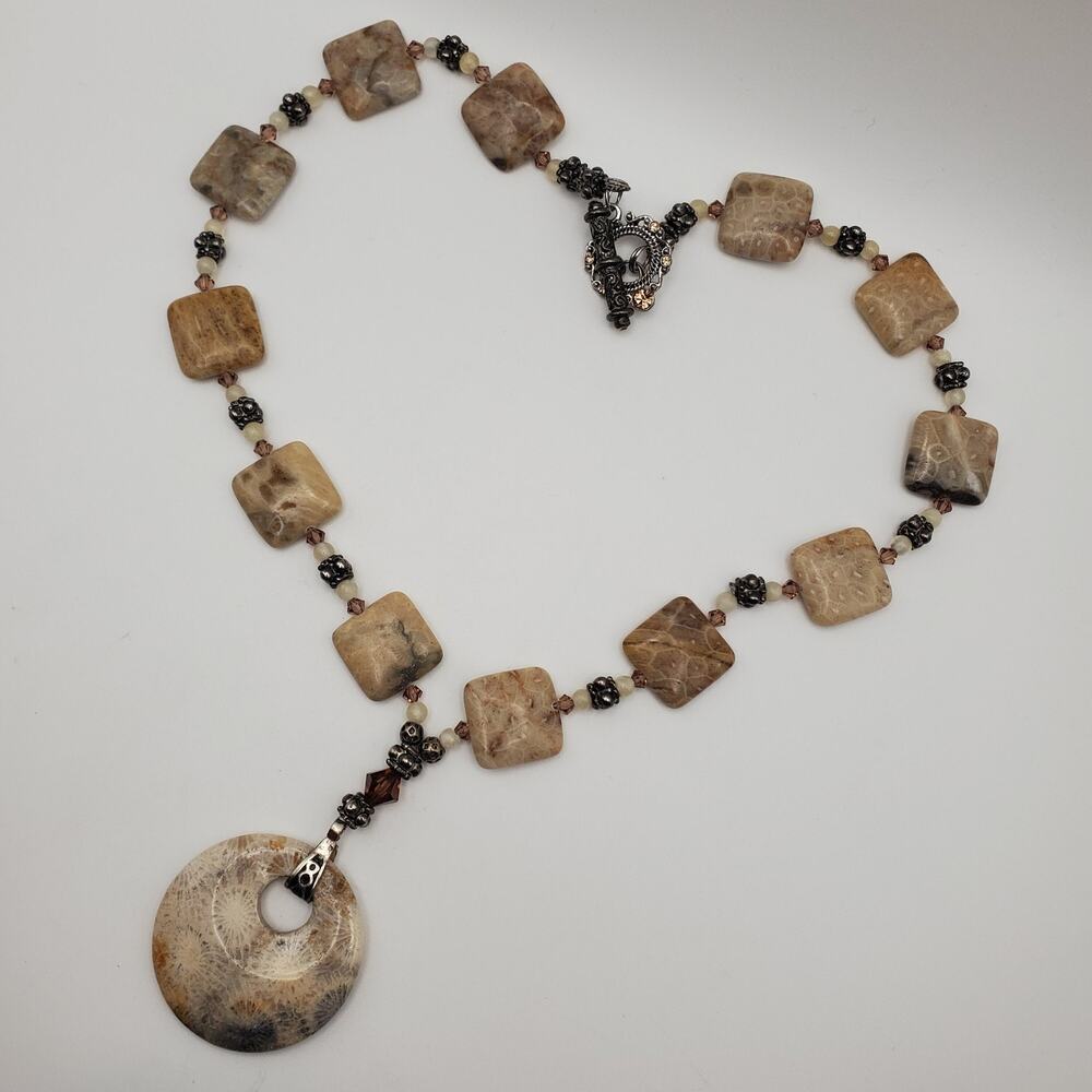 Artisan Hand Crafted Fossil Petoskey Stone Crystal Silver Tone Necklace 18" - Picture 1 of 10